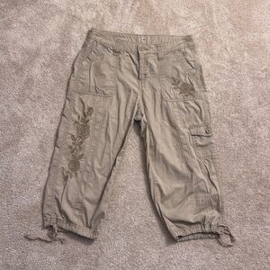 St. John Bay LIGHTWEIGHT Tan Capri Pants with rose embroidery Size 28”